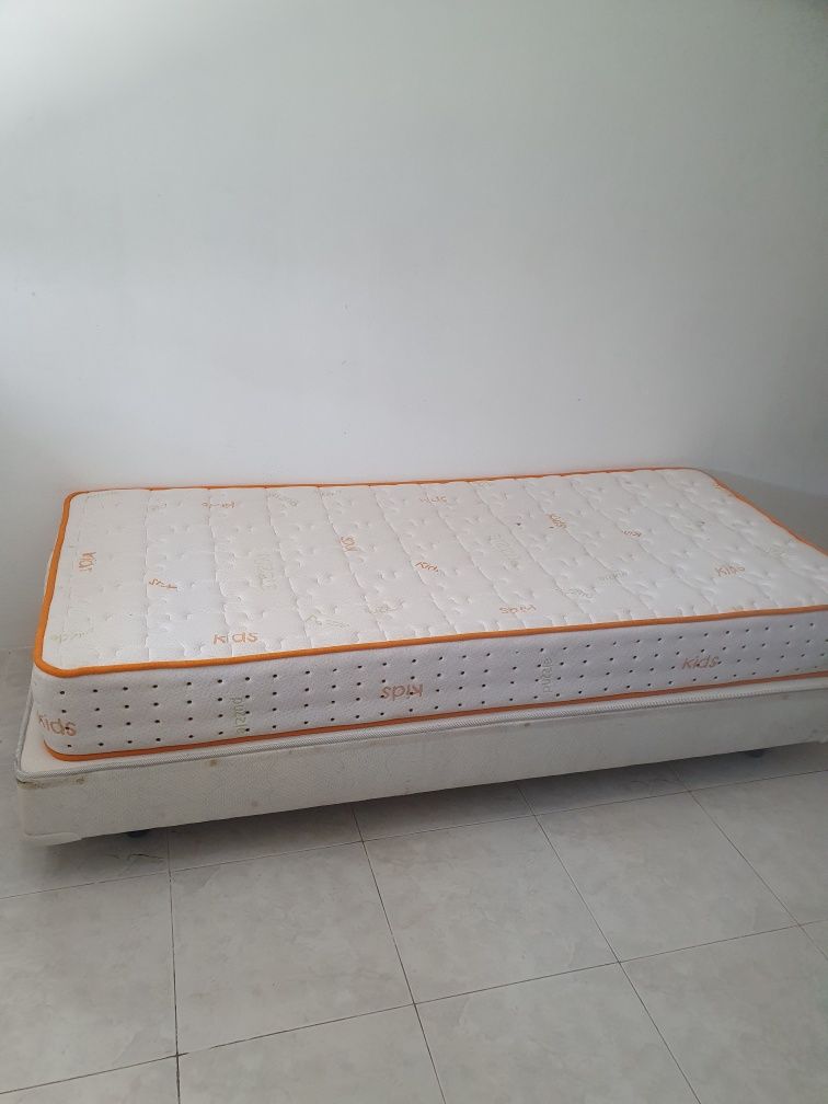 Cama de solteiro