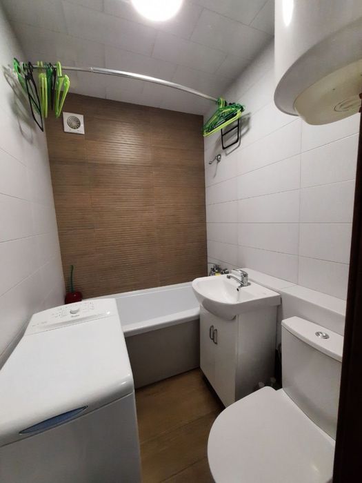 1-кімнатна на Черемушках | капремонт, балкон, відмінна локація