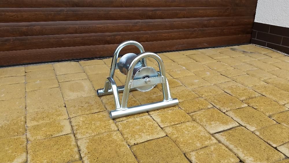 Rolka kablowa VOLTA, stalowa, prosta, łożyskowalna, galwanizowana