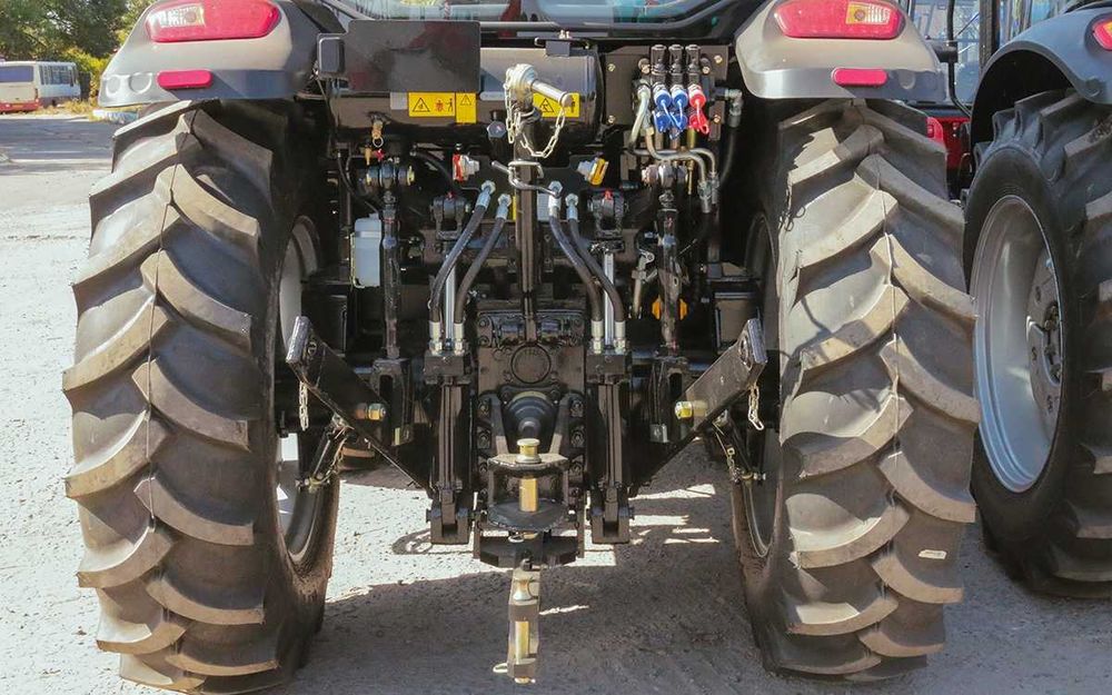 Трактор Lovol 1054 або інша модель від офіційного дилера