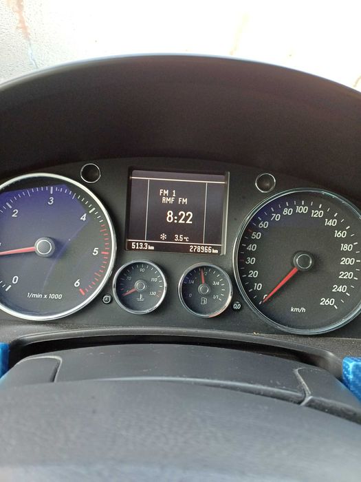 Volkswagen Touareg 2,5 TDI manual, pneumatyka, hak 3,5 tony