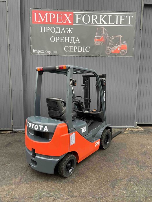 Дизельний навантажувач TOYOTA 62-8FD18, 2017 рік, погрузчик на складі