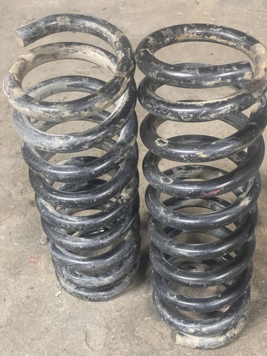 Пружини перед і зад Jeep Liberty KJ