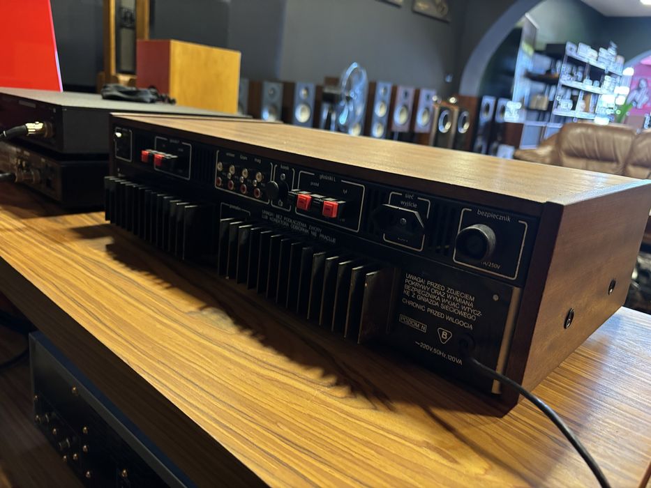 Radmor 5102 - amplituner