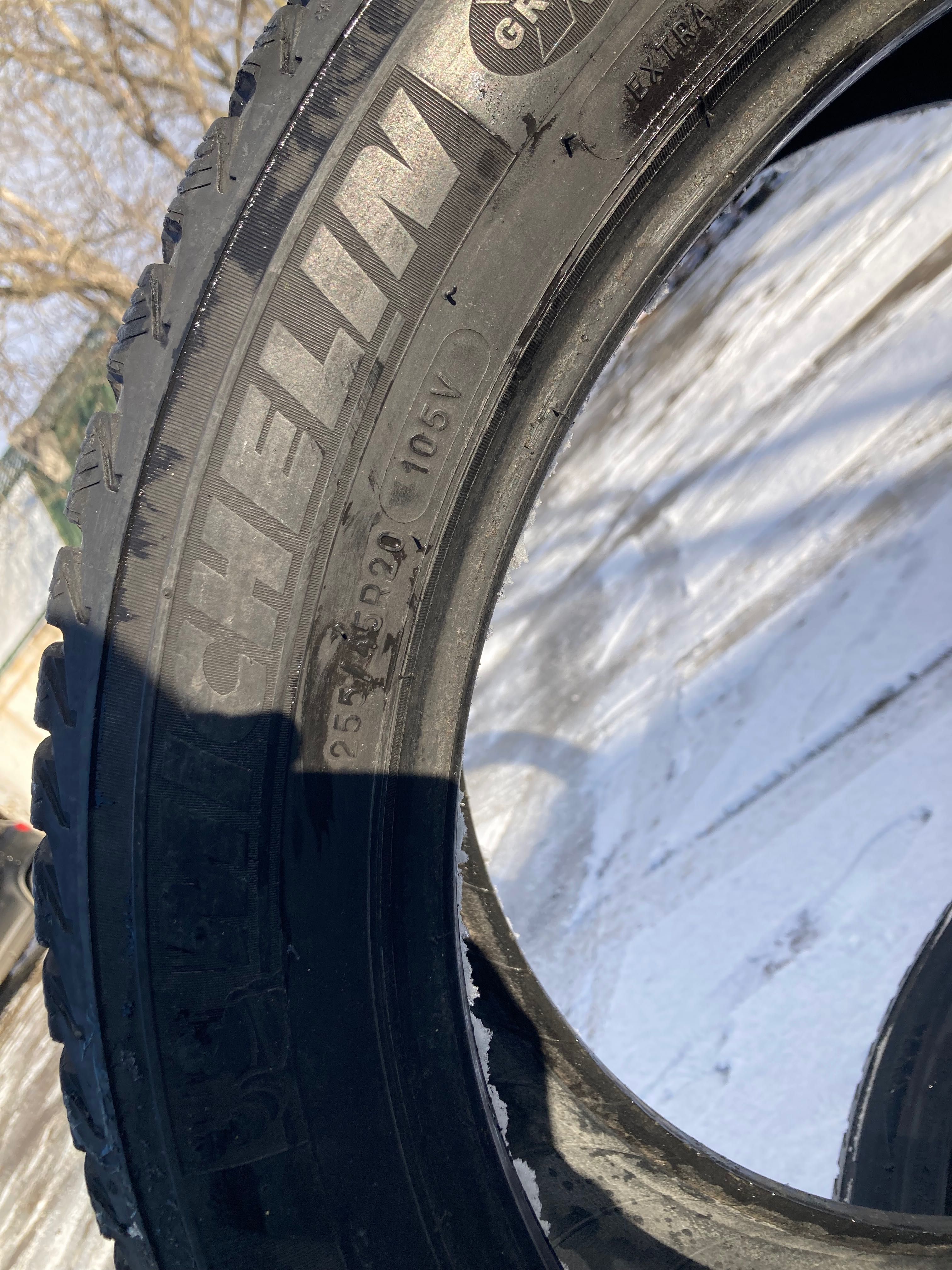 255/45R20 Michelin Latitude