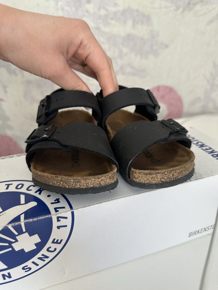 Birkenstock босоніжки дитячі 25