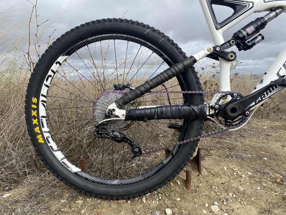 Specialized Enduro Expert 2011