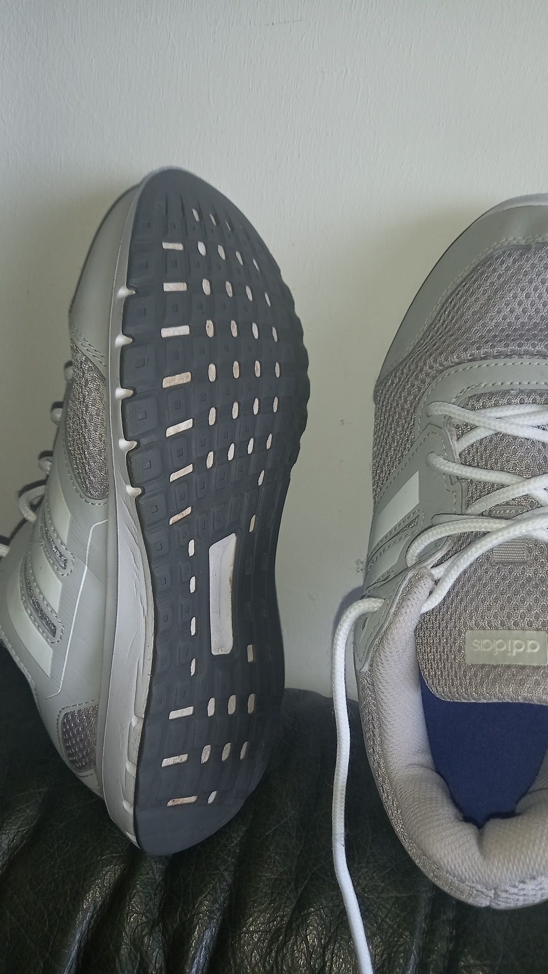 Botas  e tenis senhora  37