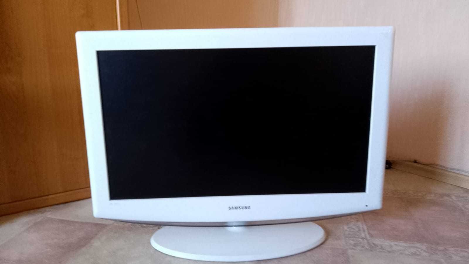Рідкокристаличний телевізор Samsung LE32R81WX 32 діагоналі