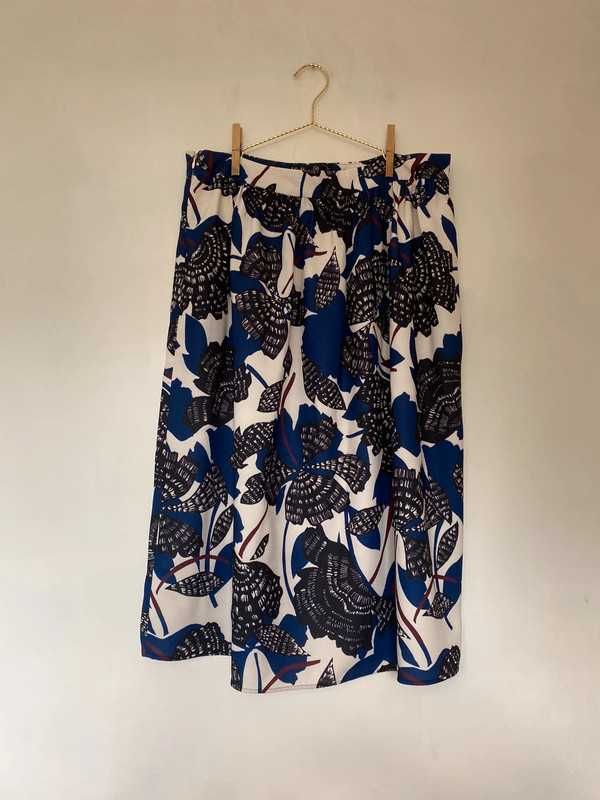 Kolorowa niebieska spódnica midi Marks&Spencer wzorzysta plus size 44