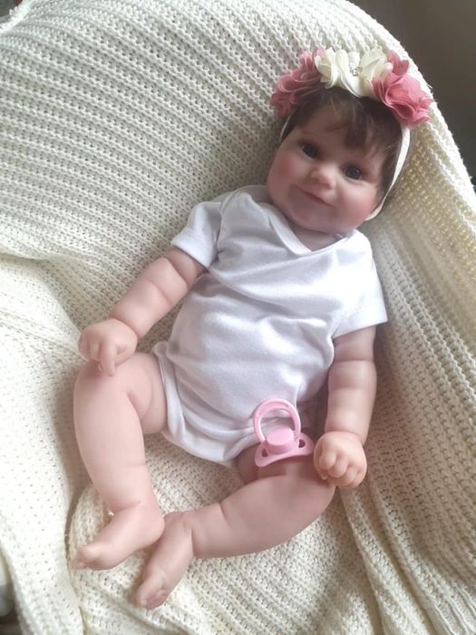 Realistyczna lalka Reborn Nowa śliczna z akcesoriami silikonowa