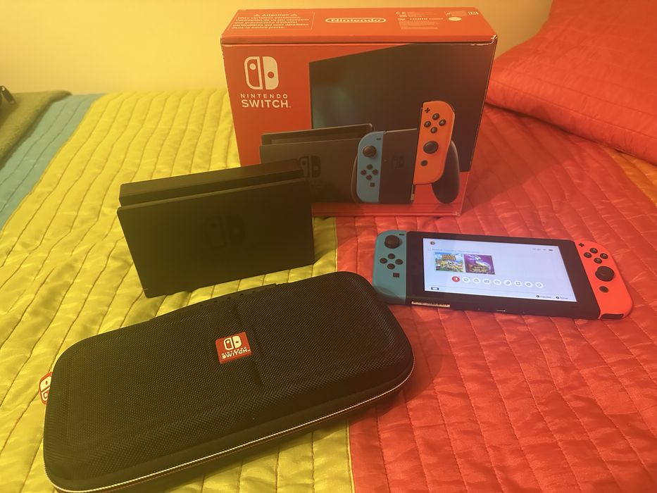 Nintendo Switch V2 + Acessórios