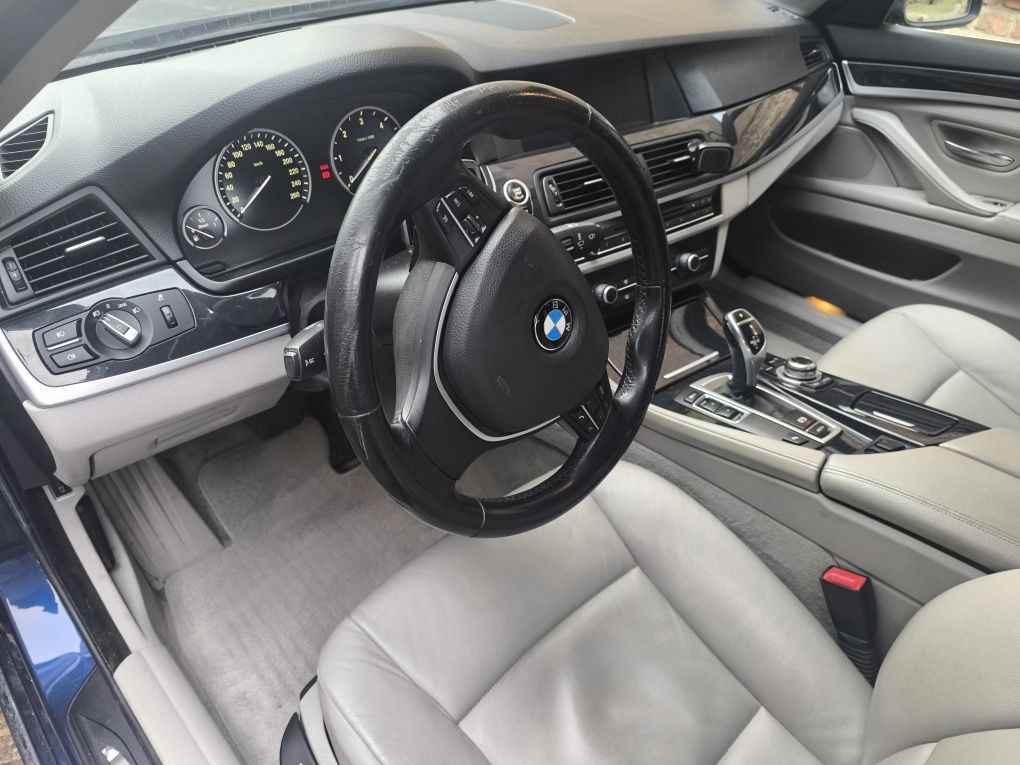 BMW f11 PANORAMA  piękna niebieska oryginał lakier