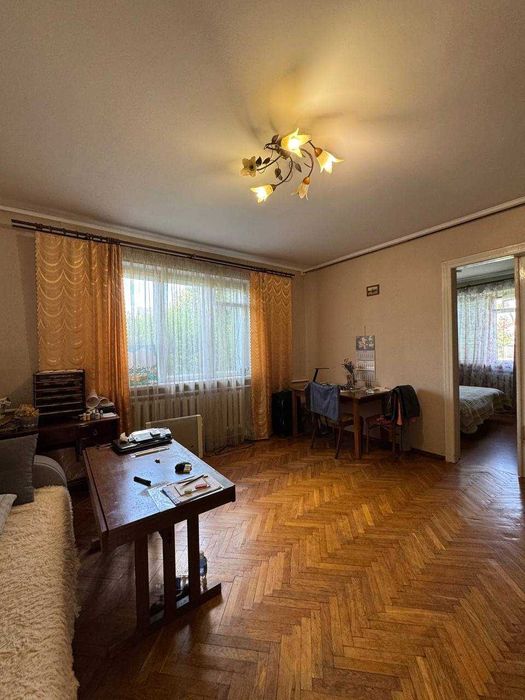 Будинок під реконструкцію Басівкутська    68000