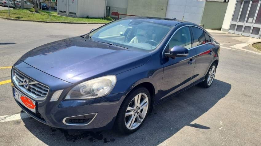 Volvo S60 2.0, 177kW 240KM, 2011, 270 000 km