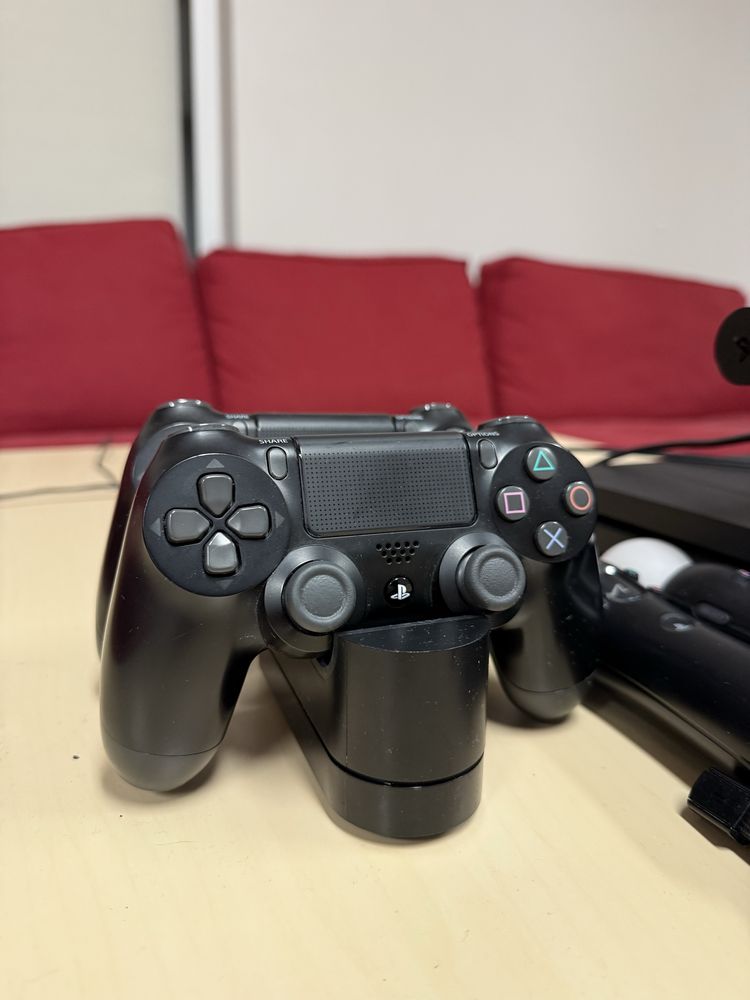 Playstation 4 PRO 1TB | Pełen Zestaw | Premium wyposażenie |