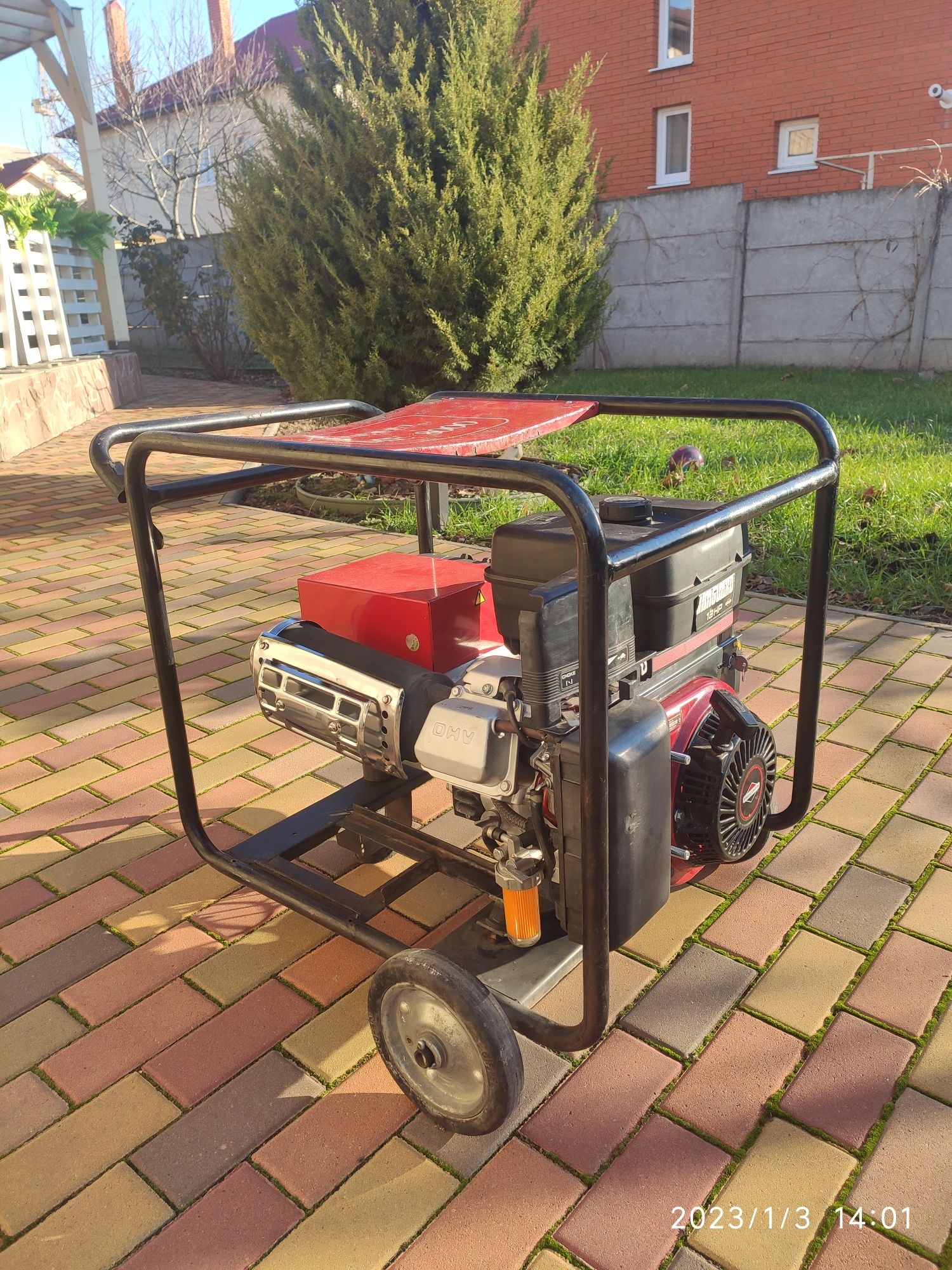 Продам генератор  5.5-6.5 кВт.  BRIGGS & STRATTON