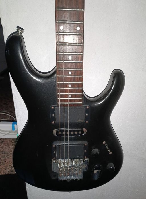 Guitarra elétrica Rock/HeavyMetal IBANEZ EDR 470 HH EMG