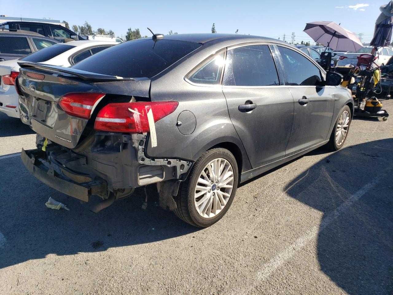 2017 FORD Focus titanium