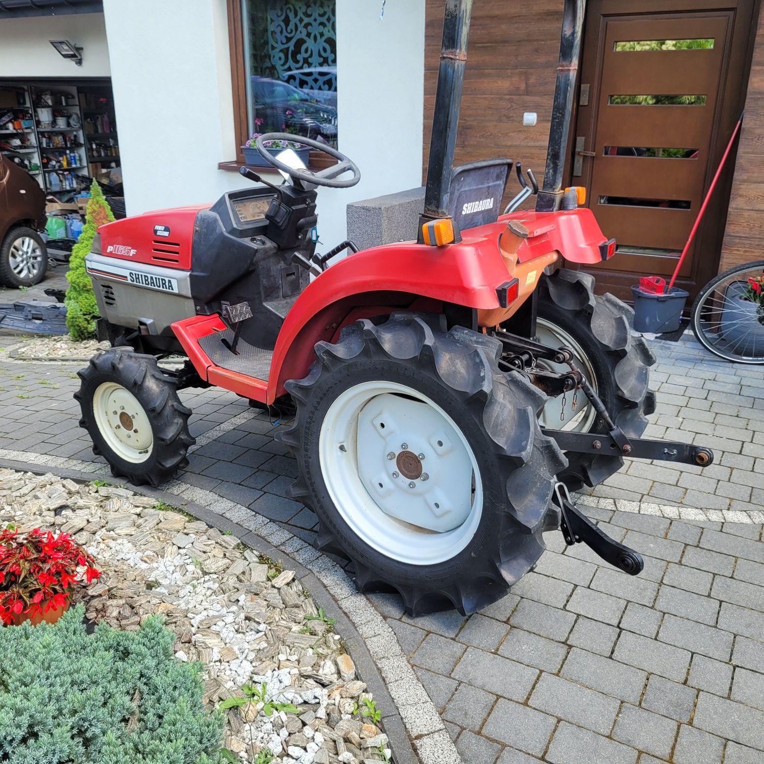 Shibaura p165F 4x4 wspomaganie wałek podnośnik Iseki kubota