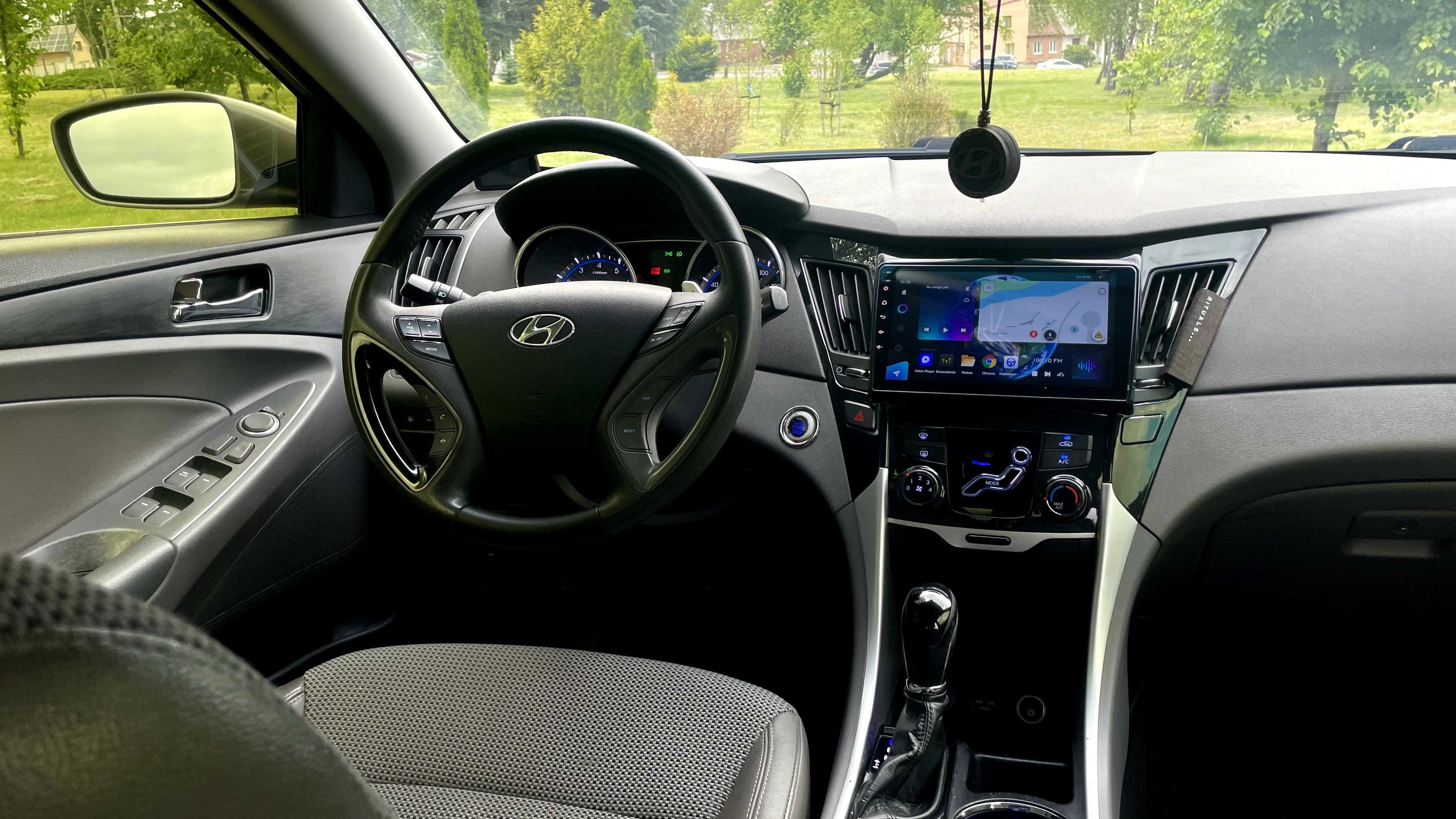 Hyundai Sonata 2011