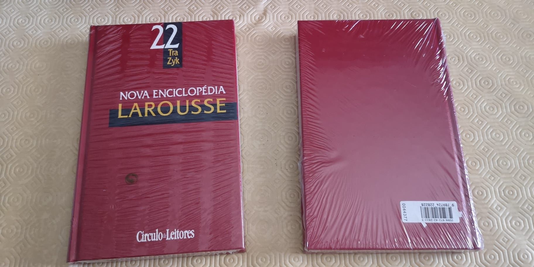 Larousse, Nova Enciclopédia conjunto de 22 volumes