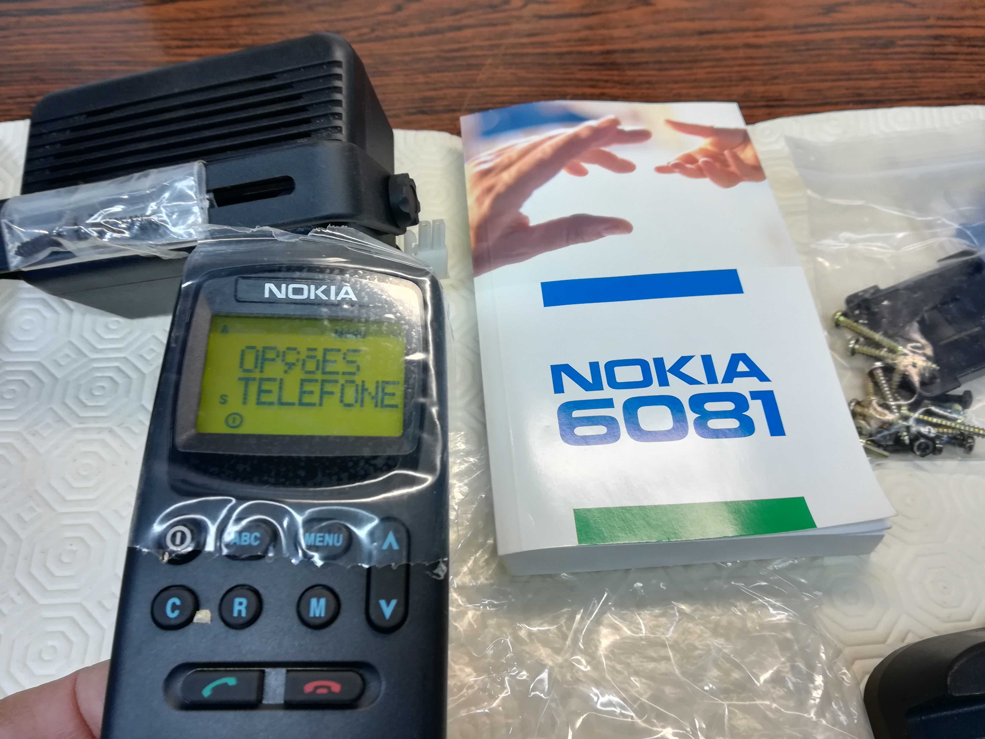 Nokia 6081 - Telemovel fixo de Carro - Novo
