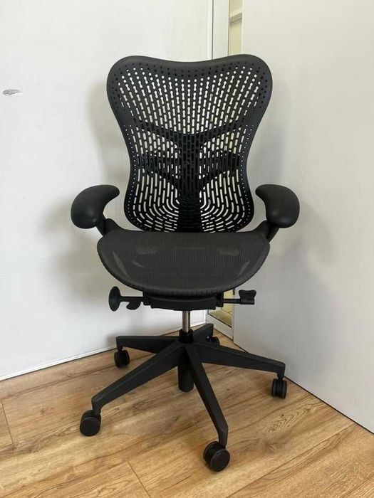 Herman Miller Mirra 2 reformado (totalmente equipado)