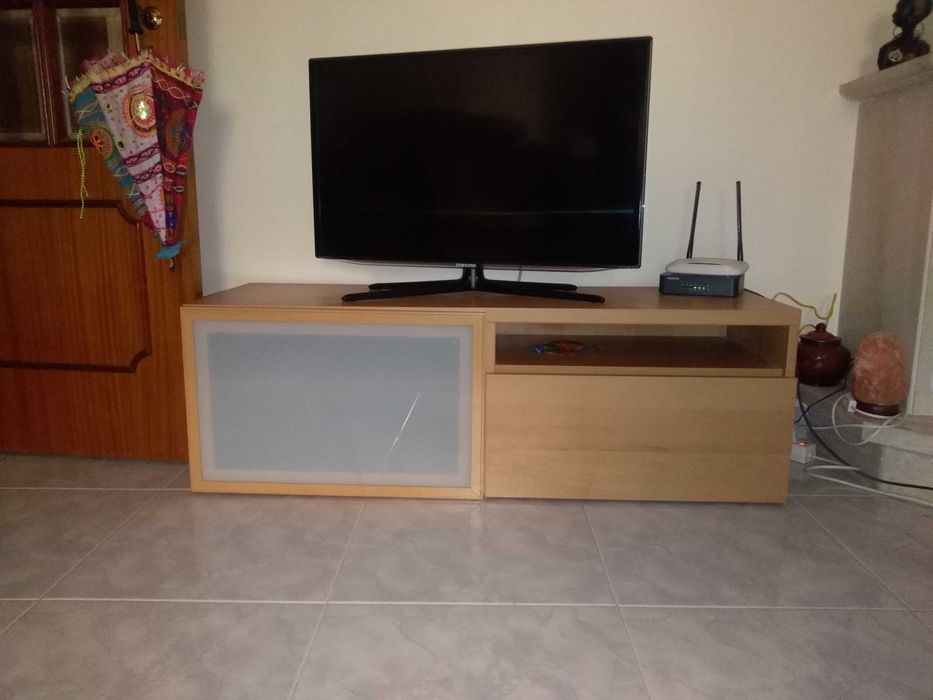 Móvel TV com arrumação