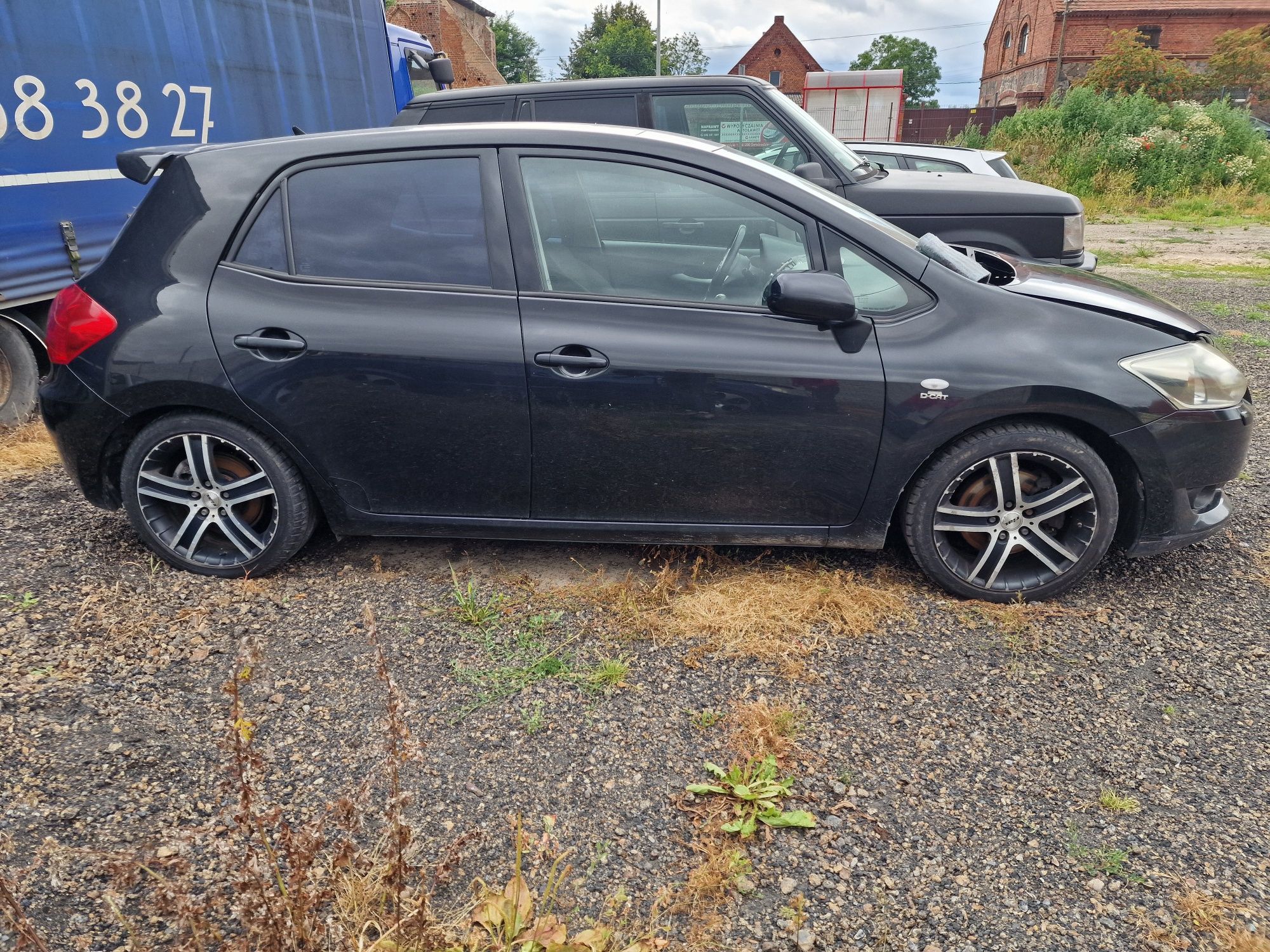 Toyota Auris  E15 1.4 d4d  209  2AD samochód na części