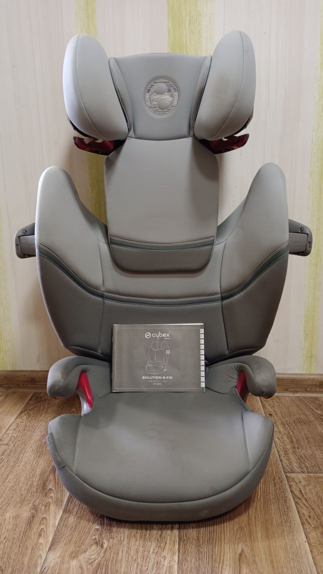 Продам дитяче автокрісло Cybex Solution S-Fix