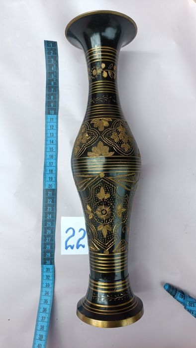 Продам вазу з латуні