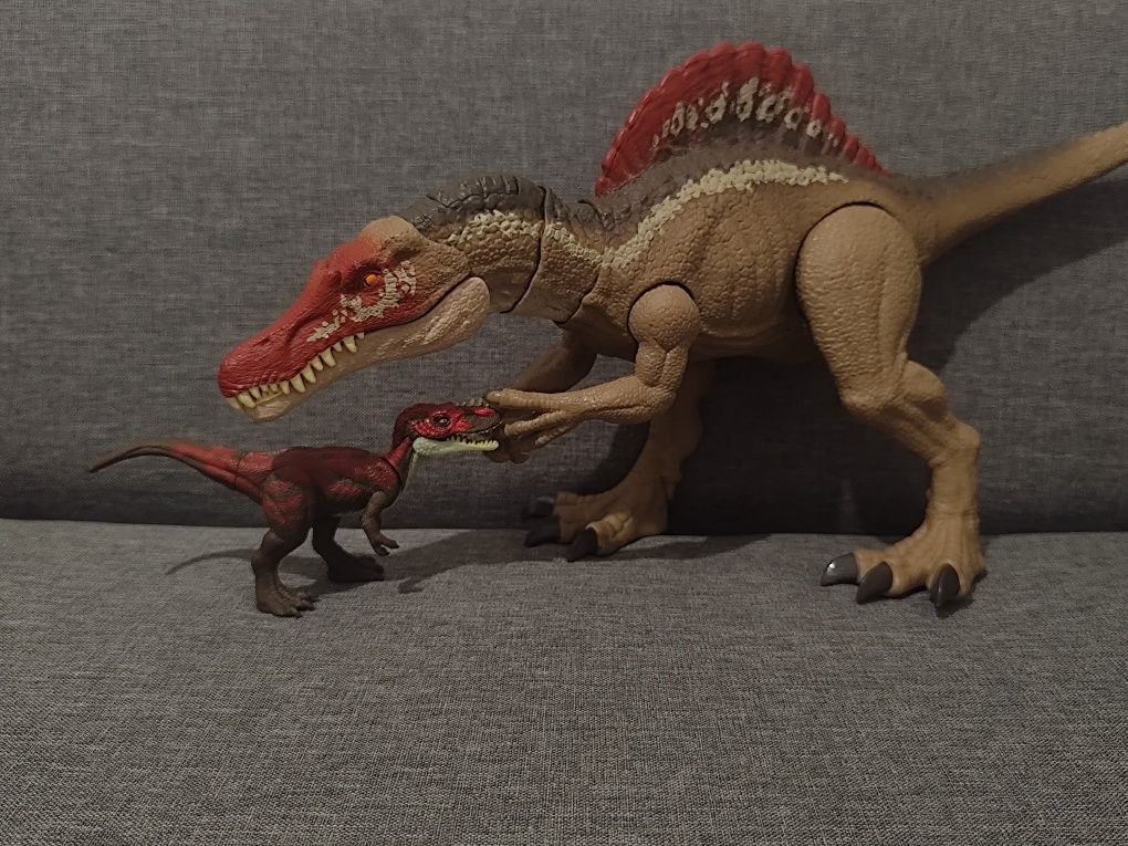 Ігрові фігурки динозаврів Jurassic World !