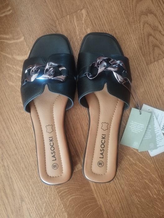 Польські чорні стильні шкіряні шльопанці Lasocki розмір 38 на 25.5см