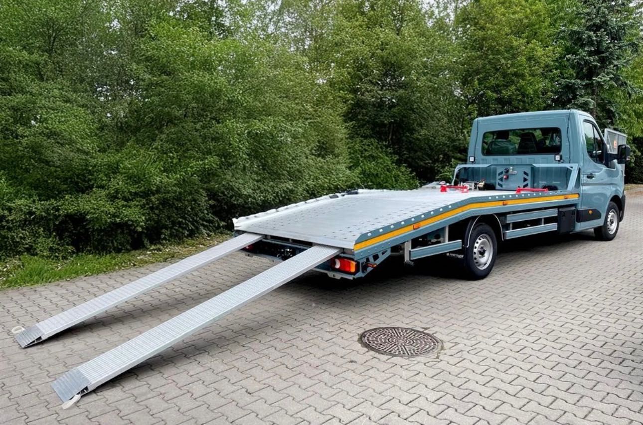 Wynajmę tanio!!! lawetę Renault Trafic 2.0 Diesel 170KM 2025