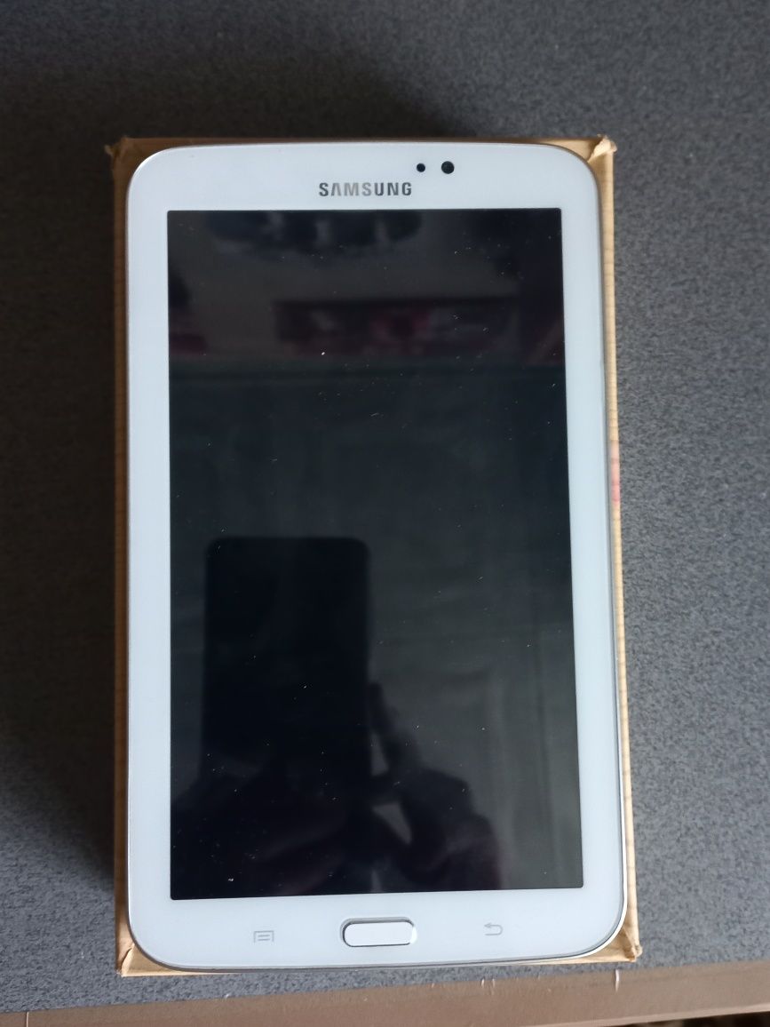 Планшет Samsung Galaxy Tab 3 7.0 8GB білийПланшет Samsung
