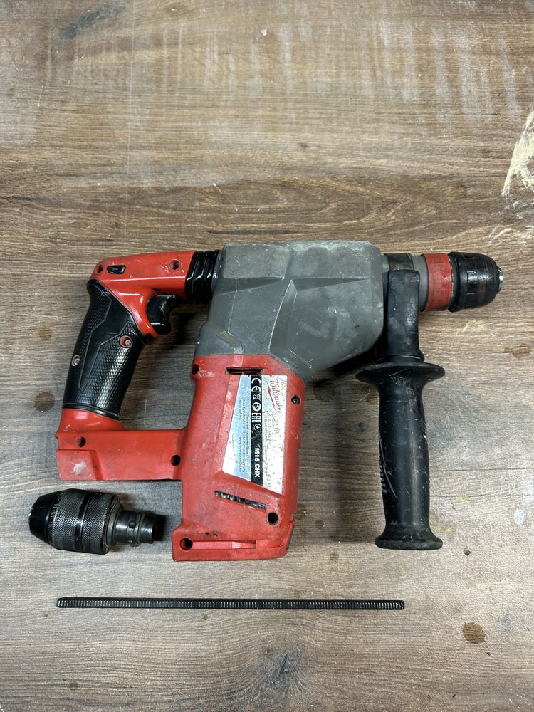Młotowiertarka Milwaukee M18 CHX