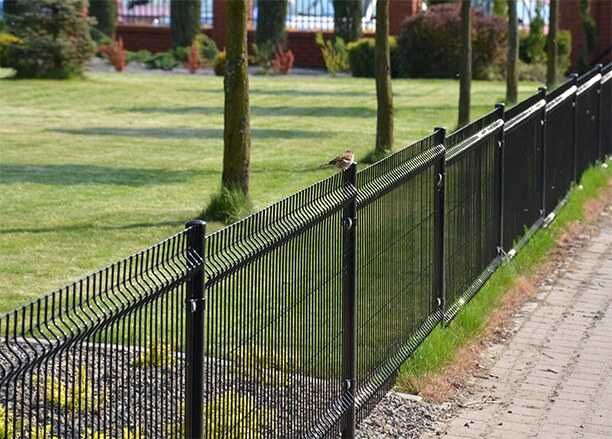 Panel ogrodzeniowy 3d montaż podmurówka słupki bramy furtki ogrodzenie