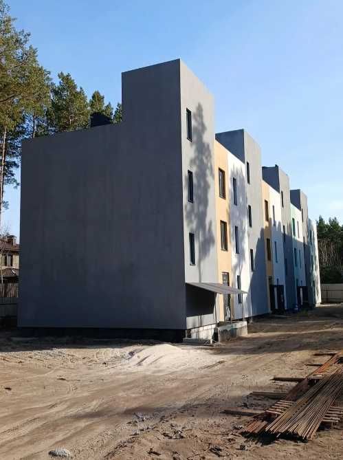 Квартира біля хвойного лісу за 16050 дол.США, поруч метро Лісова