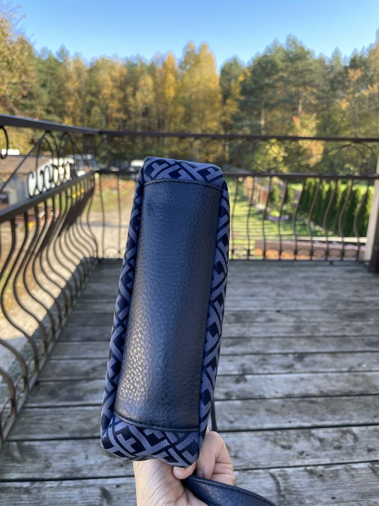 Torebka Tommy Hilfiger mala