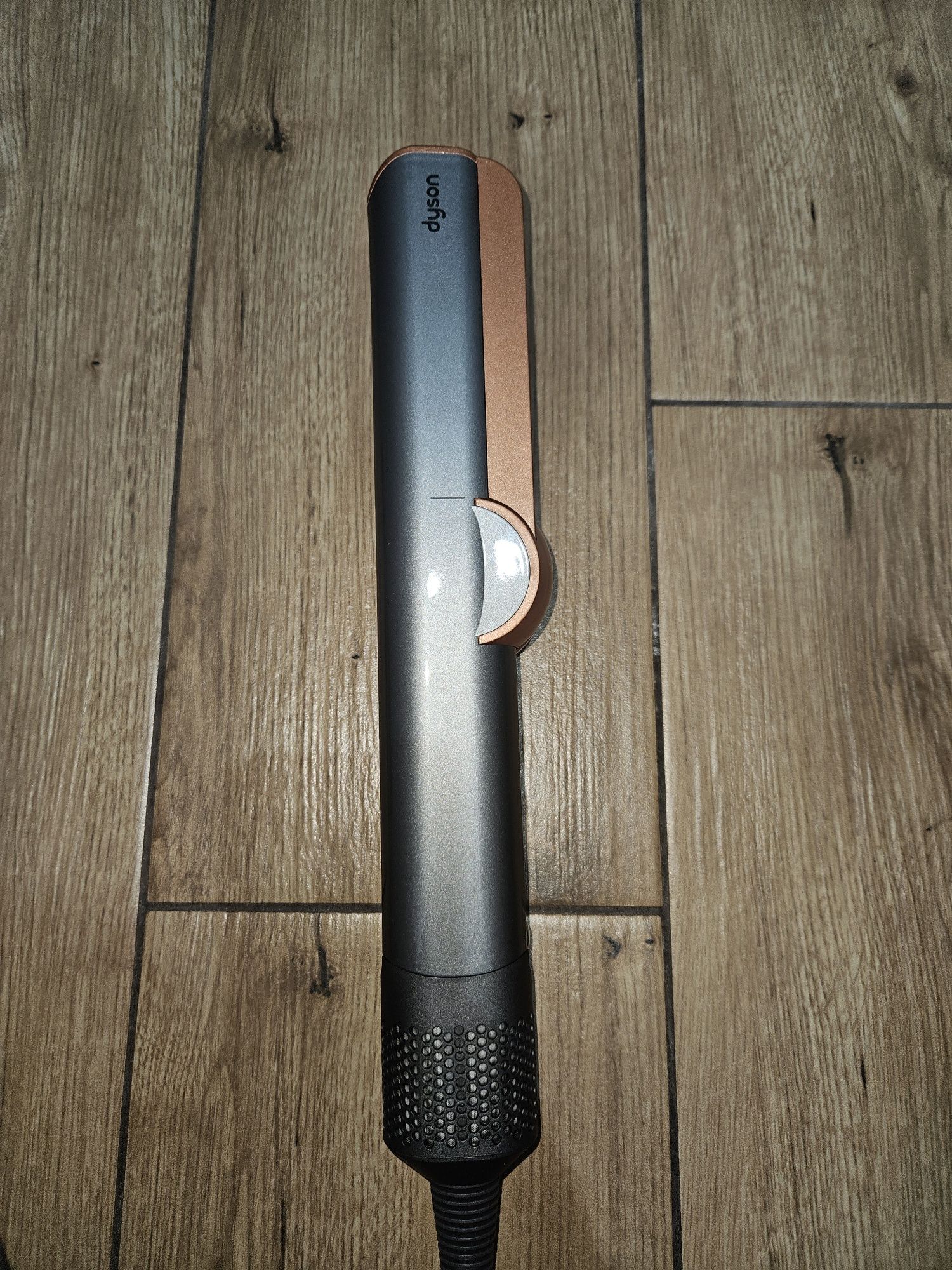 Aeroprostownica dyson srebrna