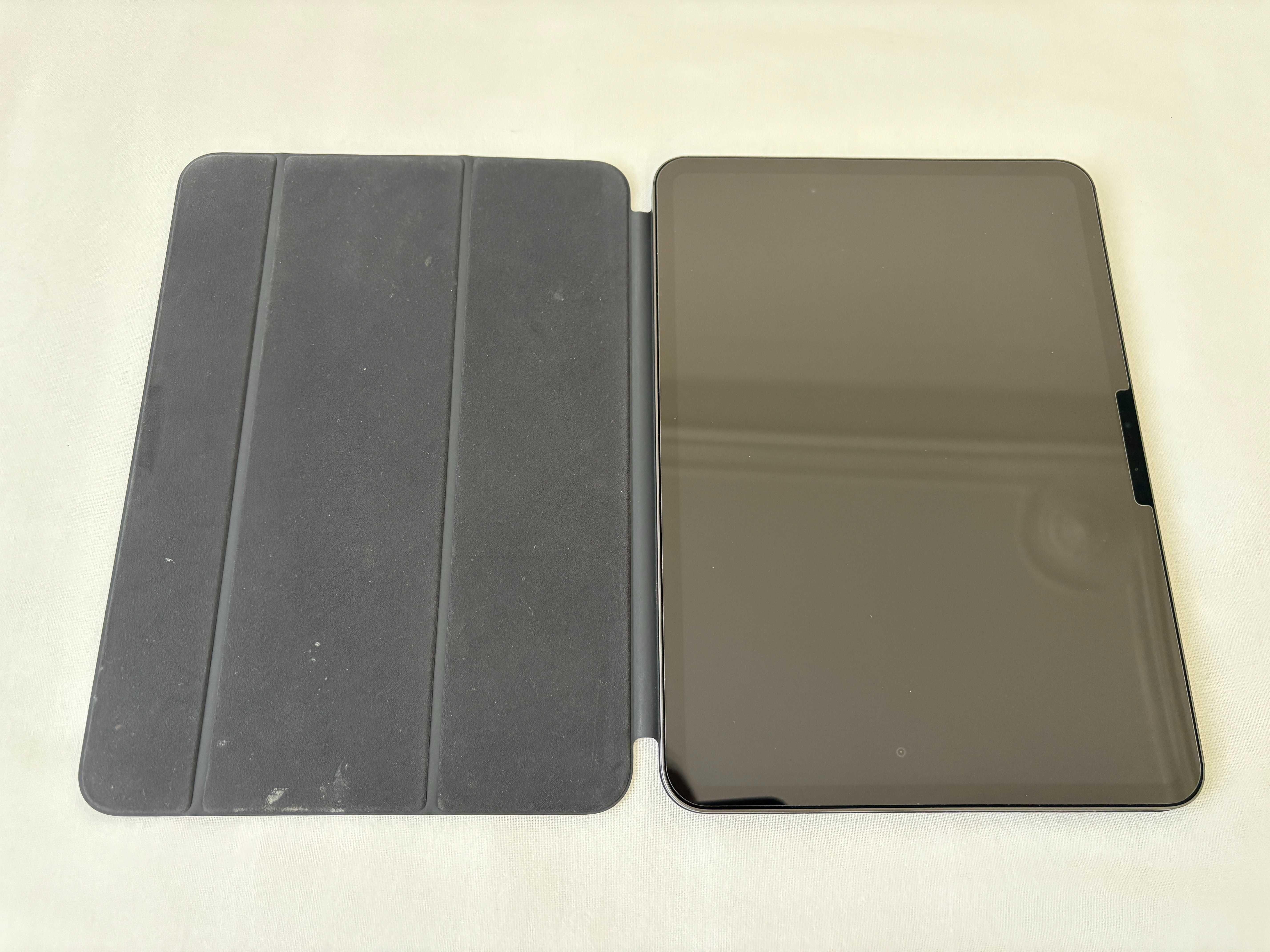 iPad 11 (M4) + Pencil Pro + SmartFolio like new