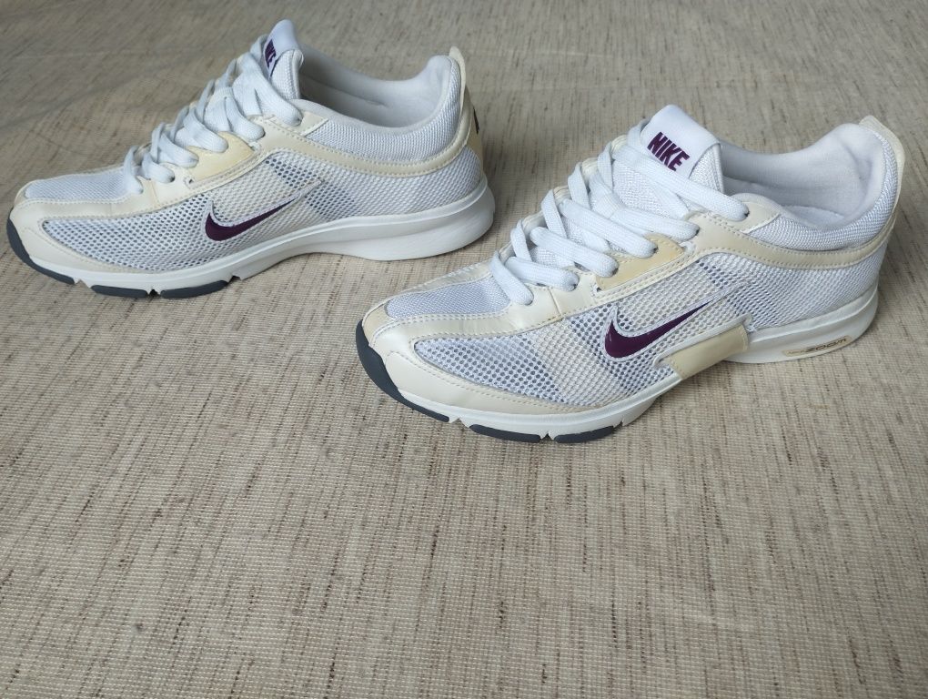 Кросівки оригинальні Nike Zoom p 40