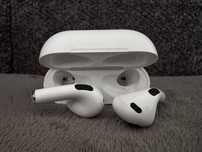 Продам навушники Apple AirPods 3