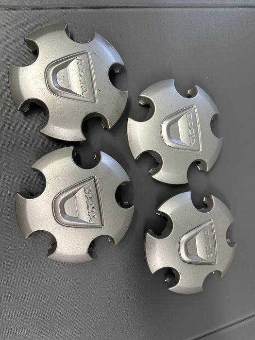 Dekielki kołpaczki Dacia Duster kpl