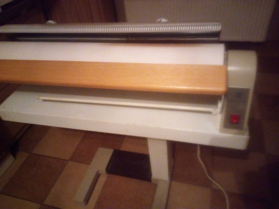 Magiel elektryczny prasowalnica