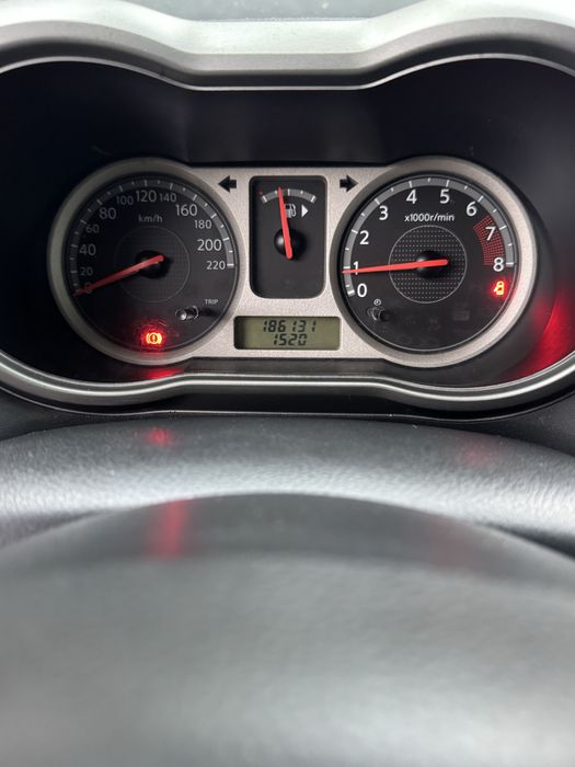 Продам nissan note 1.4 газ бензин 2006 рік