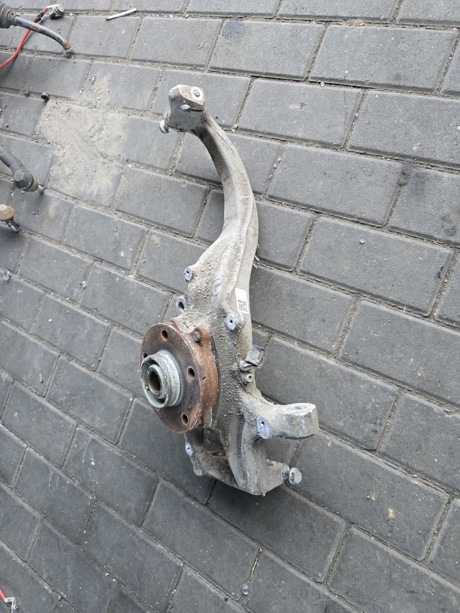 Zwrotnica lewa audi a4 a5 a6 a7 b8 c7 8t