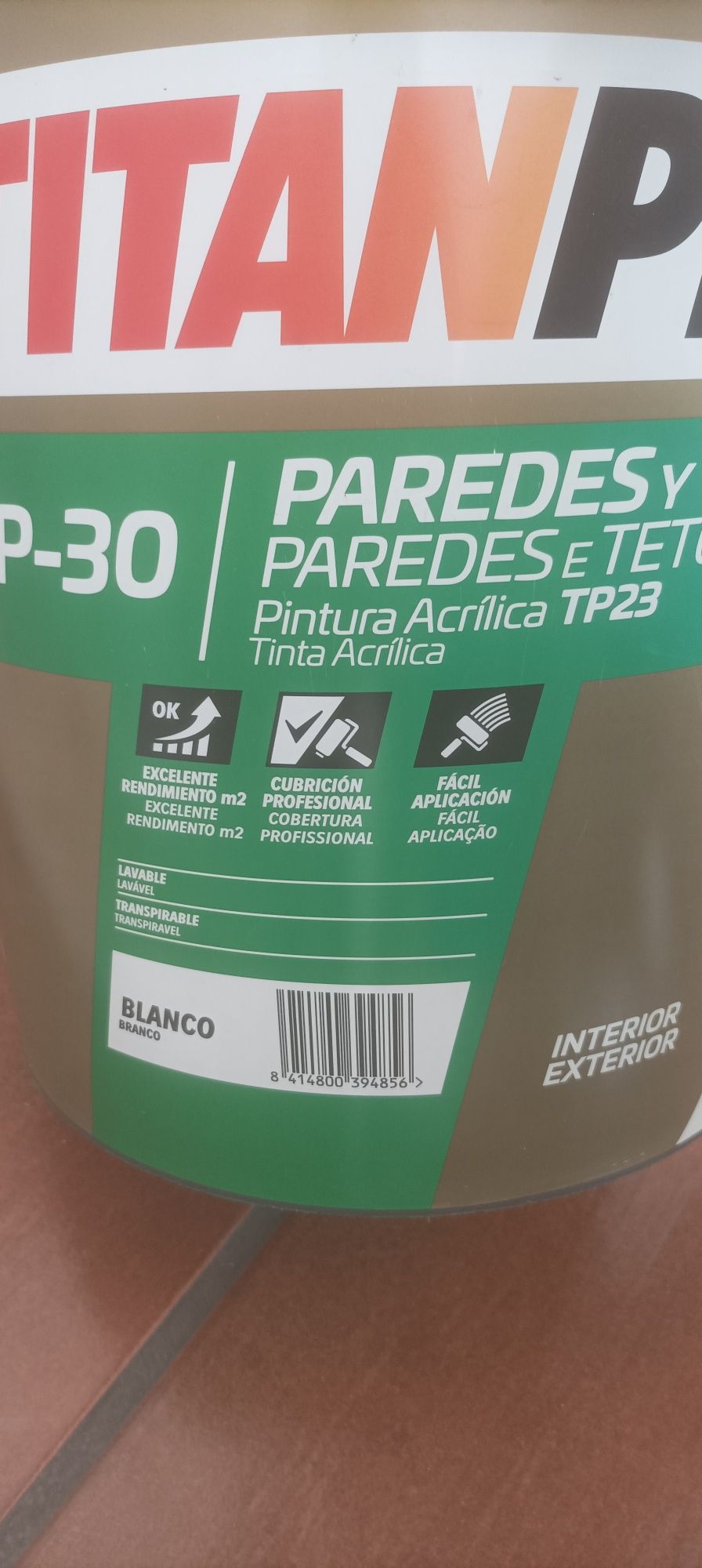 15 Litros - TITAN PRO P-30 PAREDES Y TECHOS Pintura Acrílica TP23 NOVA