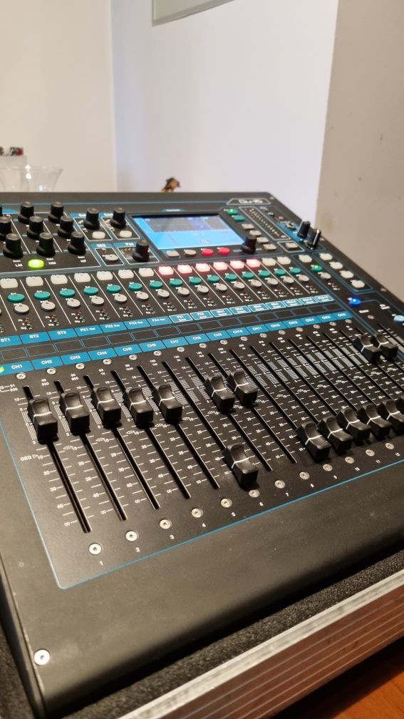 Allen & Heath Qu-16 mikser cyfrowy